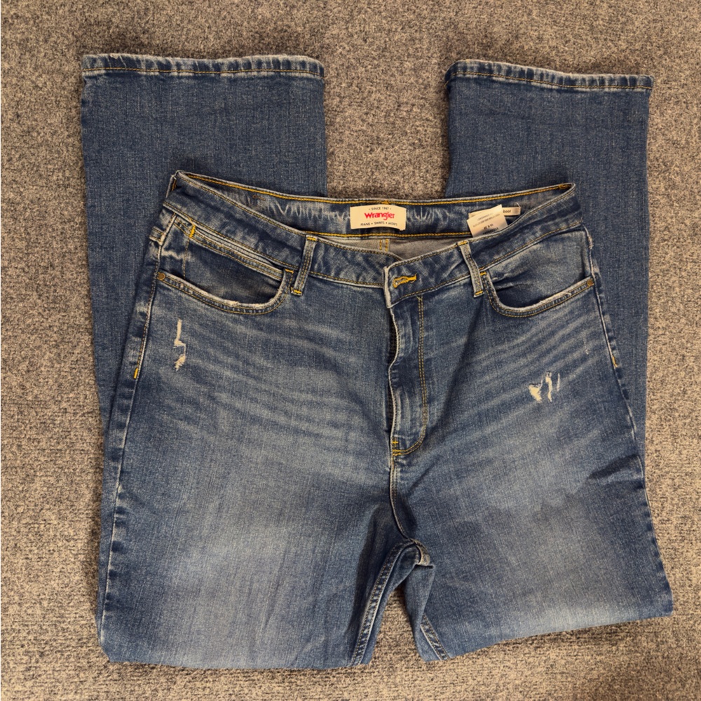 Wrangler Highrise Bold Bootcut Blue Jeans Sz 14x30